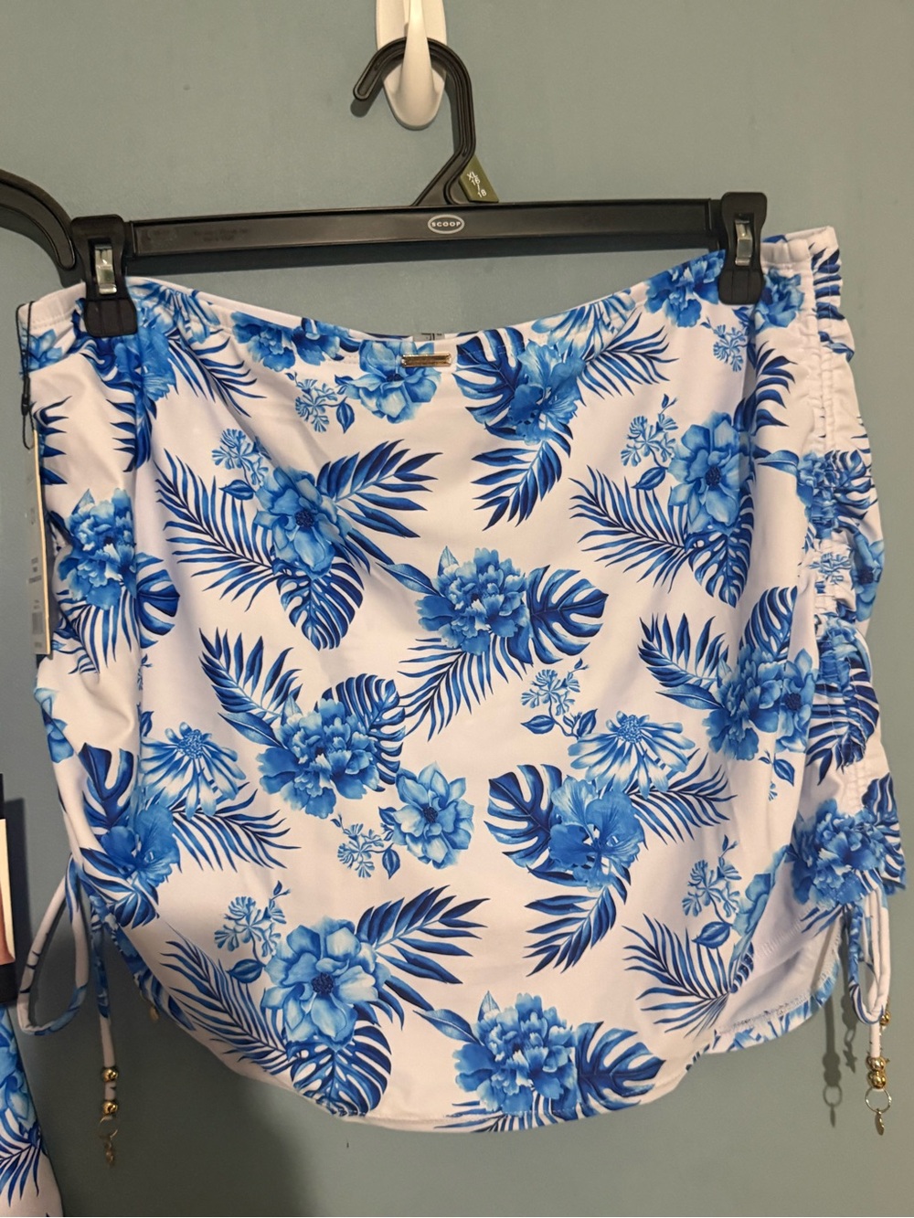 Nicole Miller White and Blue Floral Tankini Top with Skirt - Picture 6 of 10